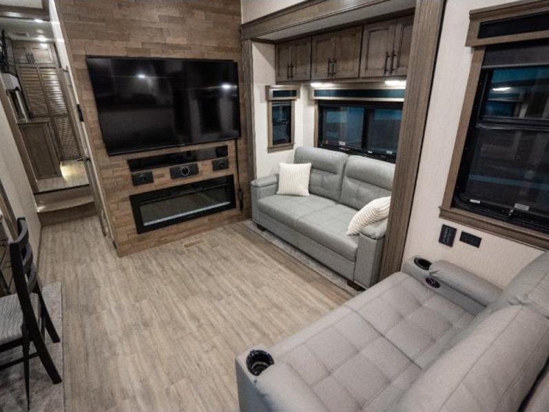 2022 Forest River Riverstone Reserve 3950FWK, $ 153,789