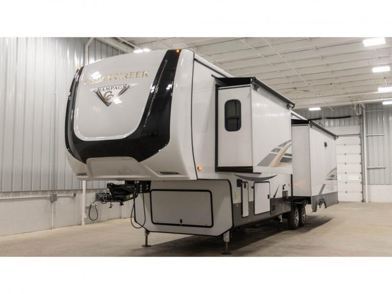 2022 Forest River Cedar Creek Champagne Edition 38, $ 146,549