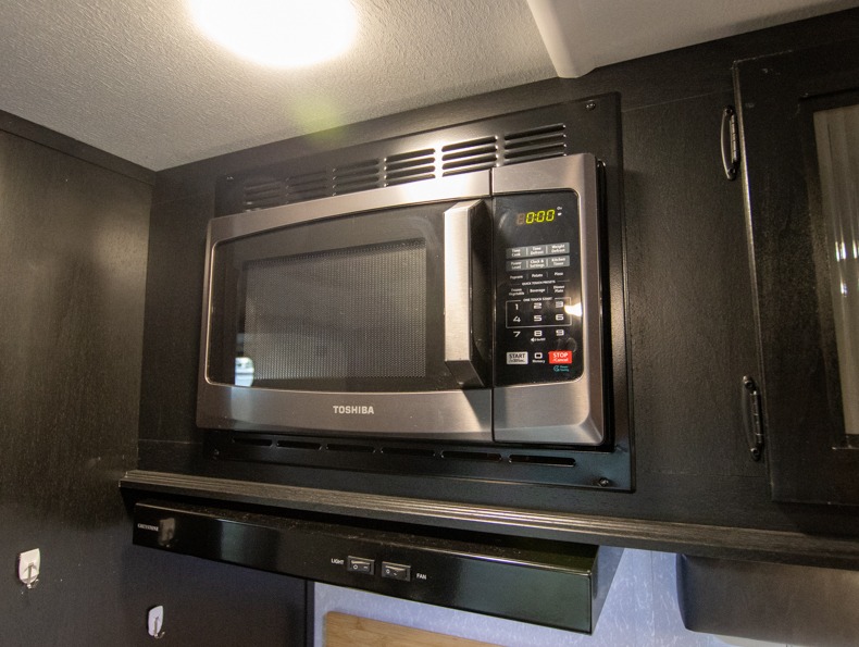 2022 Forest River Cherokee Grey Wolf 26DJSE, $ 0