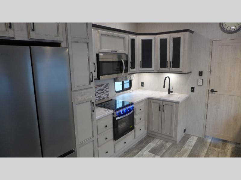 2022 Forest River Sandpiper 3330BH, $ 55,990