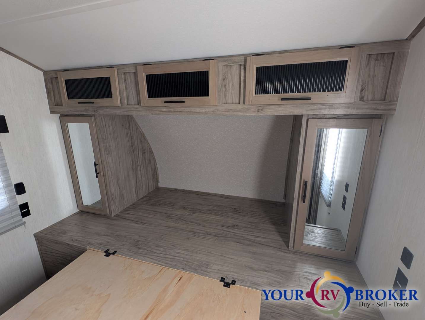 2021 Forest River Cherokee Alpha Wolf 26DBH-L, $ 19,900