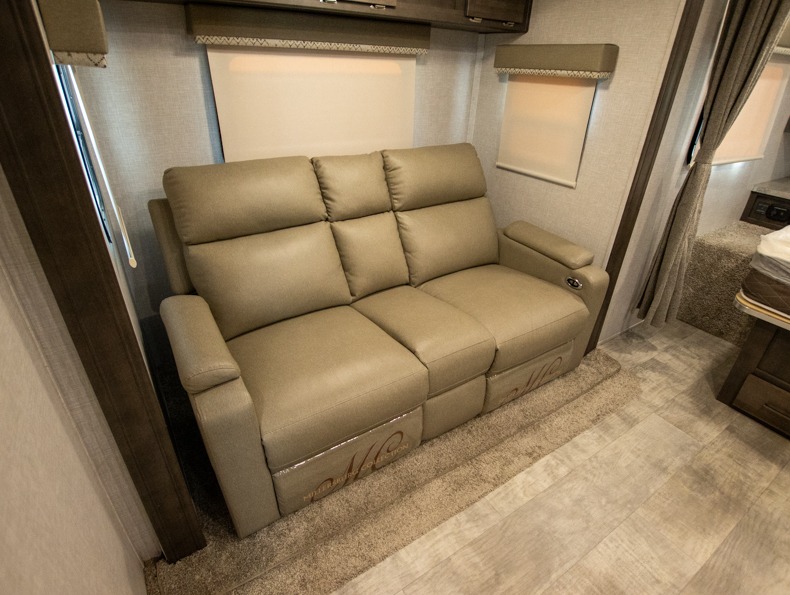 2021 Forest River Flagstaff Micro Lite 22FBS, $ 0