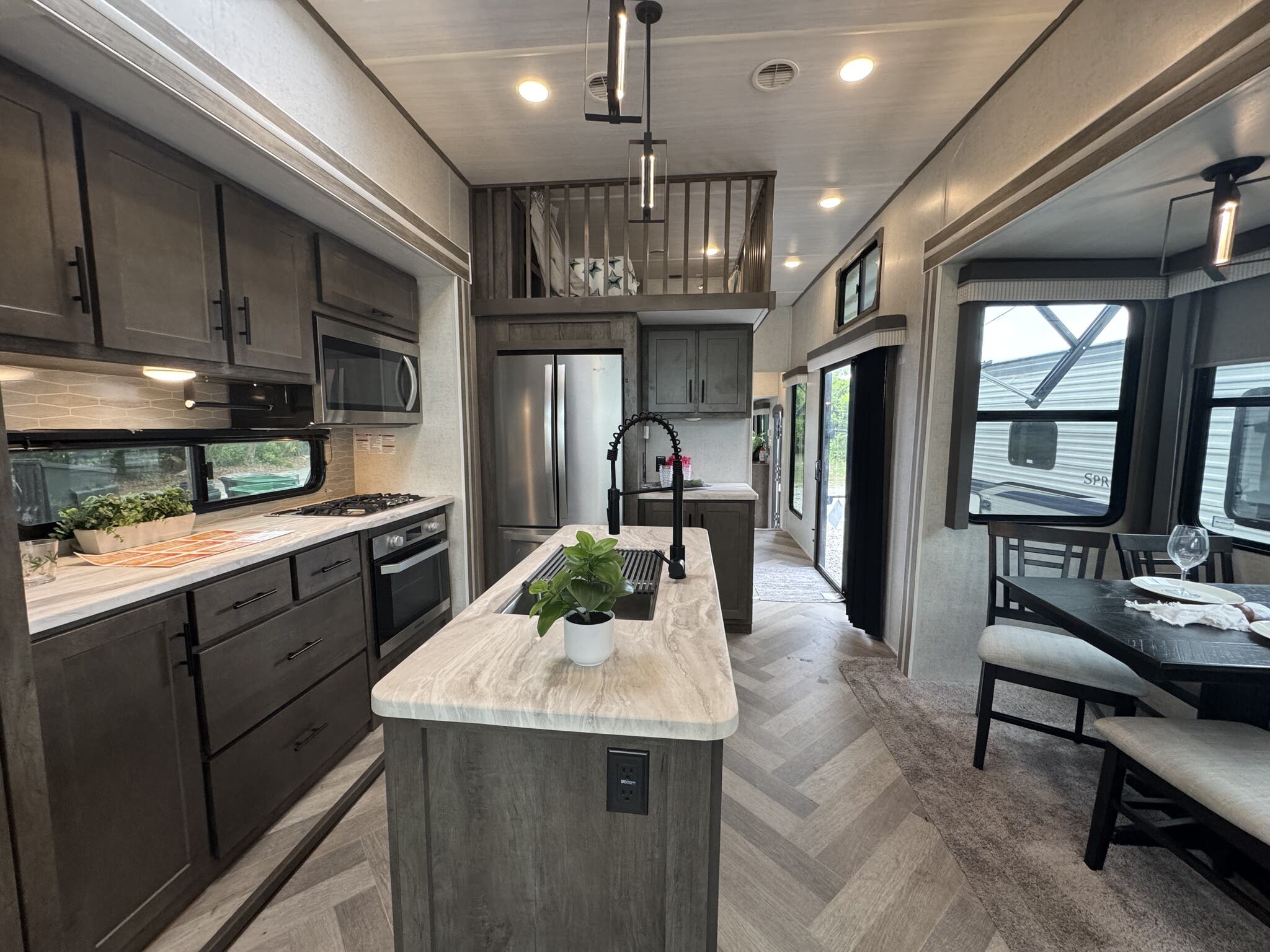 2021 Forest River Wildwood Grand Lodge, $ 42,500