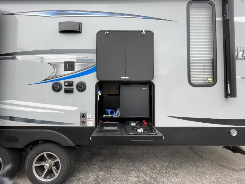 2021 Forest River Cherokee Alpha Wolf 22SW-L, $ 0