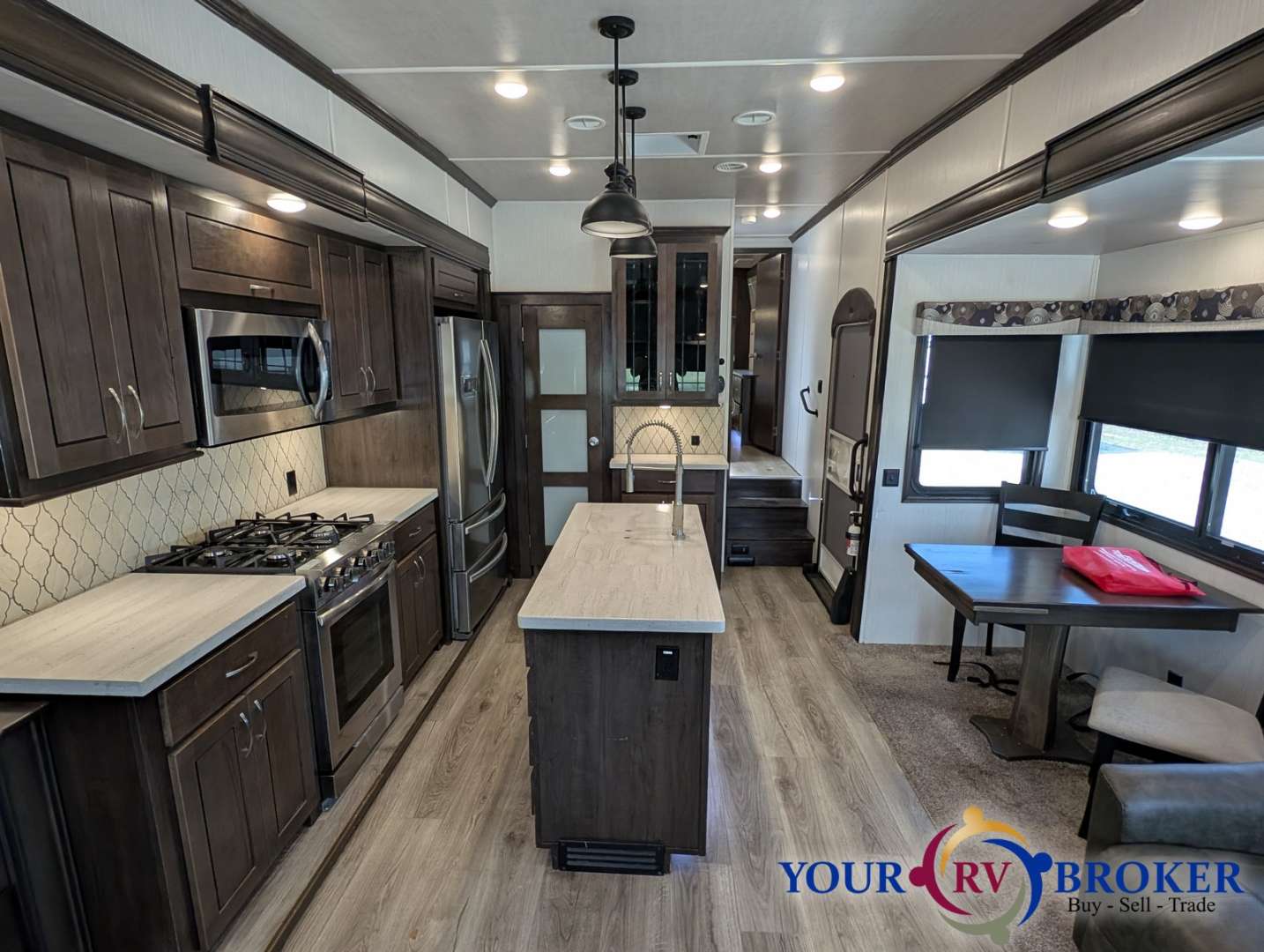 2020 Forest River Cedar Creek Silverback Edition 3, $ 39,200