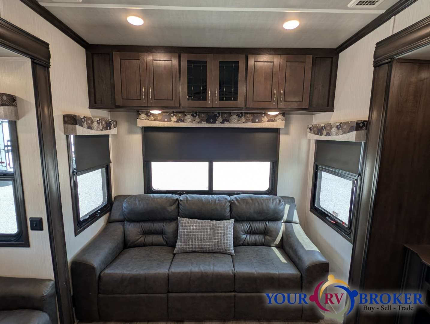 2020 Forest River Cedar Creek Silverback Edition 3, $ 39,200