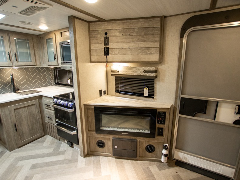 2020 Forest River Salem Hemisphere Hyper Lyte 24RL, $ 0