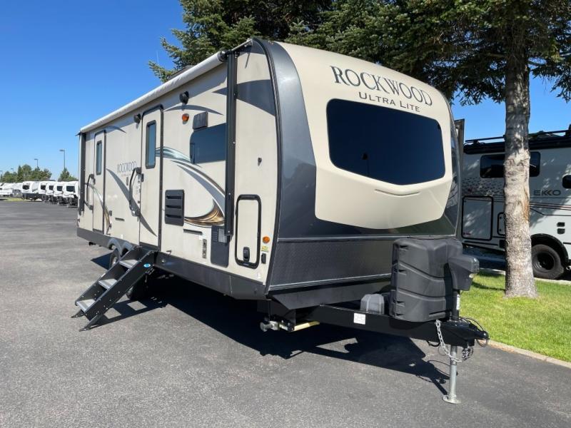 2020 Forest River Rockwood Ultra Lite 2608BS, $ 39,990