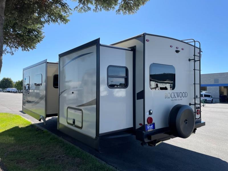 2020 Forest River Rockwood Ultra Lite 2608BS, $ 39,990