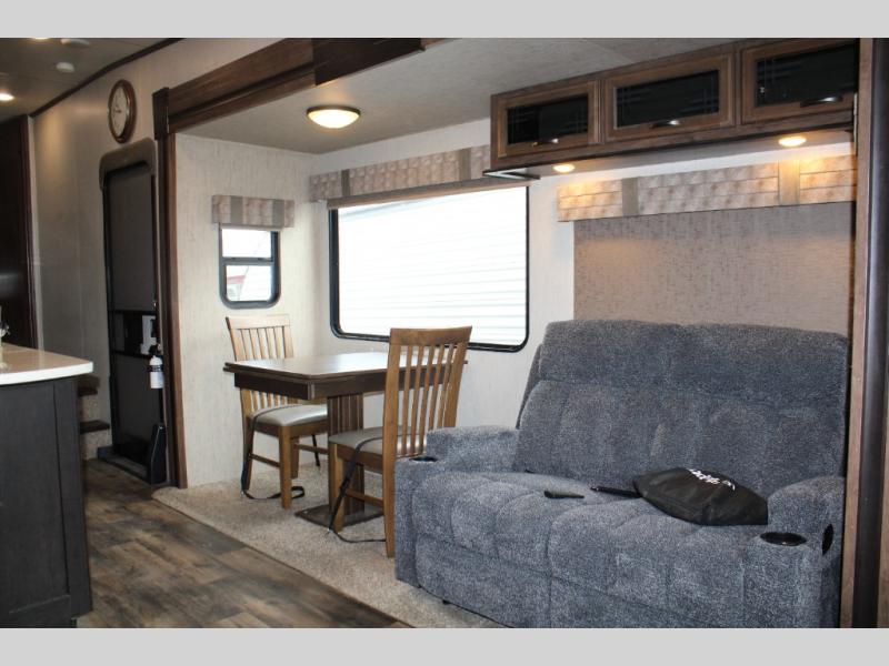 2019 Forest River Sandpiper HT 2950TRIK, $ 0