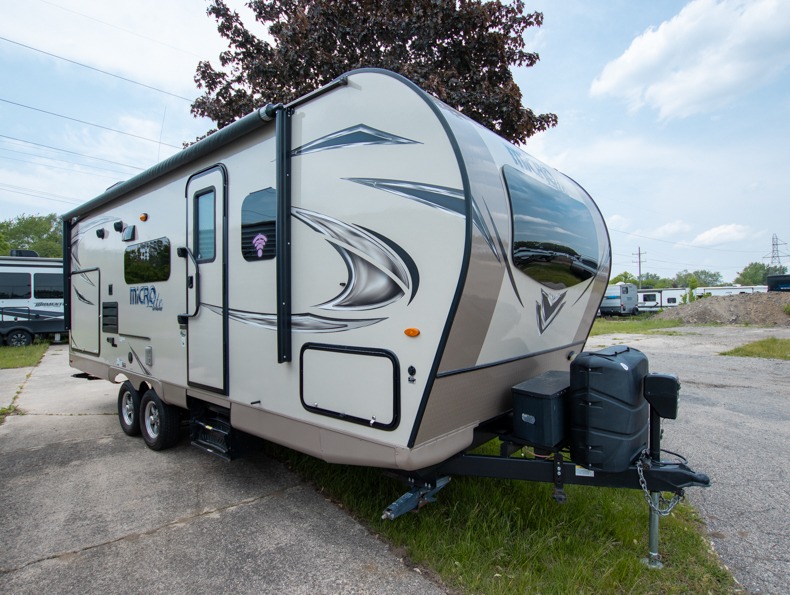 2018 Forest River Flagstaff Micro Lite 25BDS, $ 0