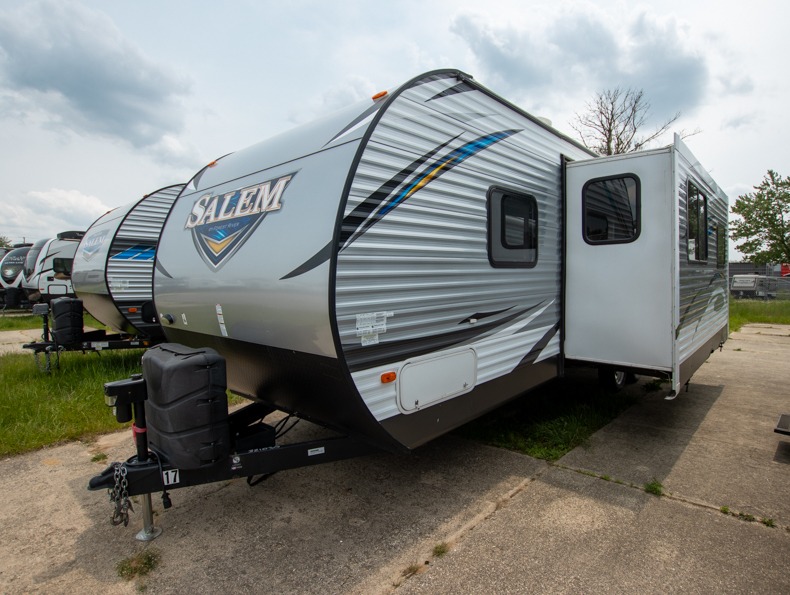 2018 Forest River Salem 27DBK, $ 0