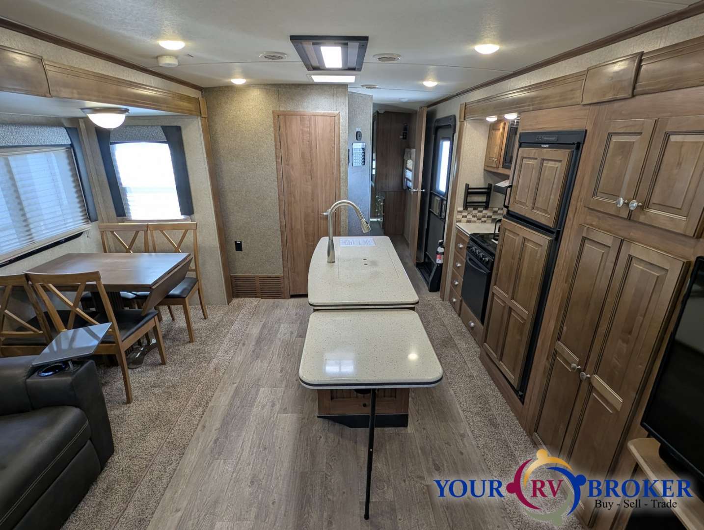 2018 Forest River Rockwood Signature Ultra Lite 83, $ 24,900