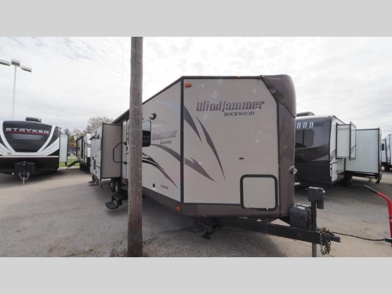 2015 Forest River Rockwood Windjammer 3025W, $ 0