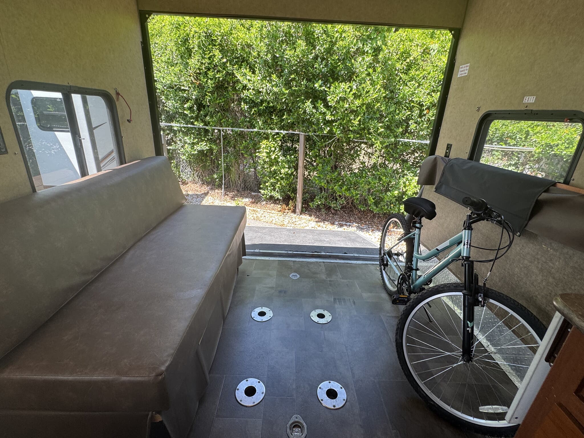 2015 Forest River Vengeance Super Sport 25V, $ 16,990