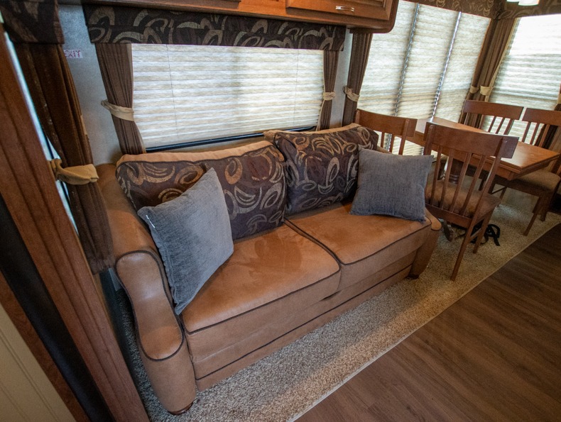 2013 Forest River Wildcat Maxx 302RL, $ 0