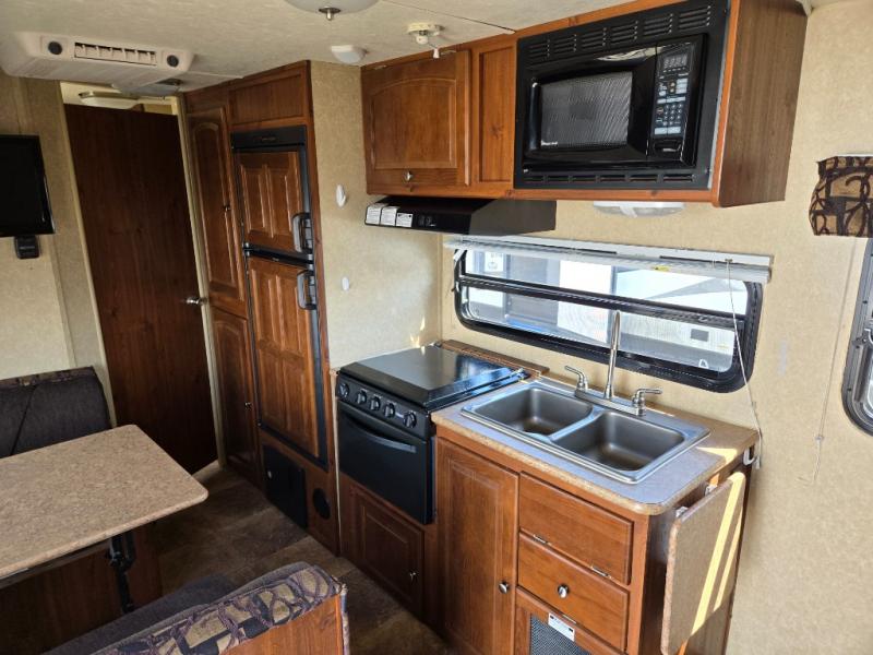 2012 Forest River Rockwood 2304, $ 17,990