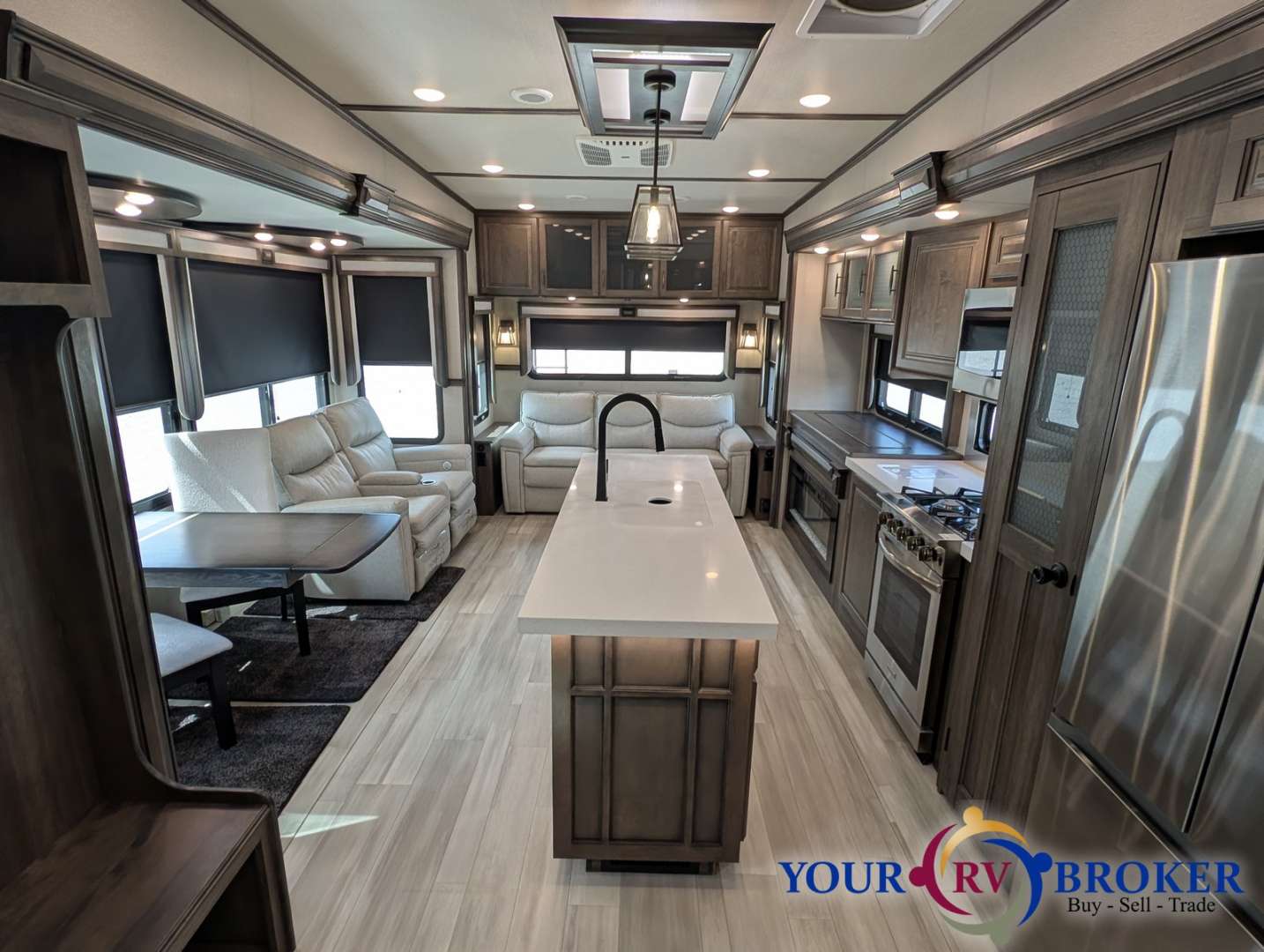 2022 Grand Design Solitude 372WB-R, $ 67,000