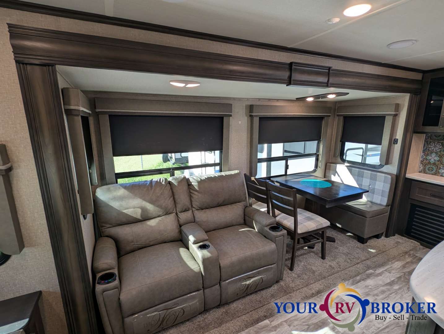 2022 Grand Design Reflection (Travel Trailer) 297R, $ 34,990