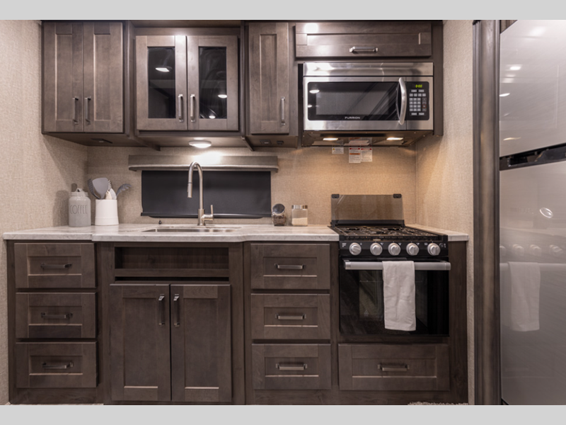 2022 Grand Design Reflection 150 Series 226RK, $ 0