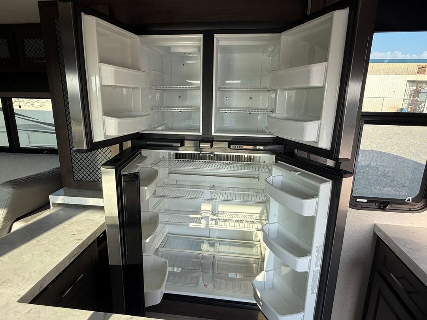 2021 Grand Design Momentum M-Class Toy Hauler 395M, $ 84,900