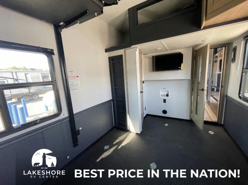 2025 Heartland Cyclone 4006, $ 186,420