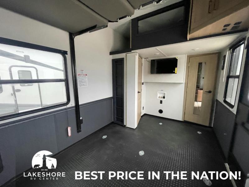 2025 Heartland Cyclone 4006, $ 169,270