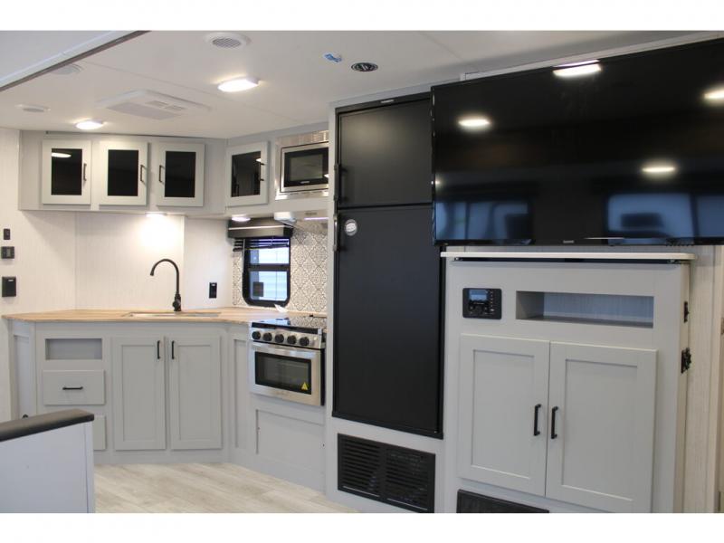 2022 Heartland North Trail Ultra Lite NT 29BHP, $ 29,990