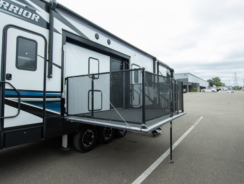 2022 Heartland Road Warrior RW 4275, $ 0