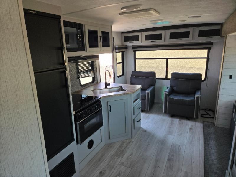 2022 Heartland North Trail Ultra Lite NT 27LRSS, $ 39,990