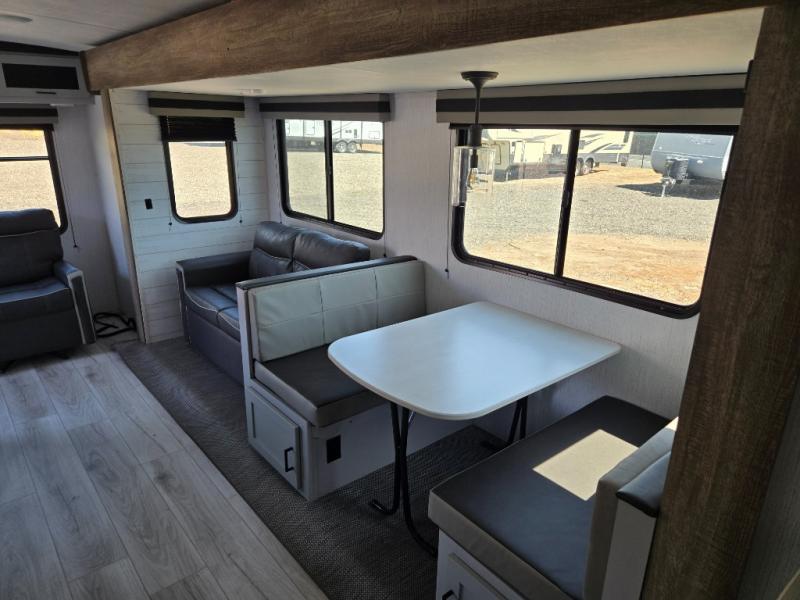 2022 Heartland North Trail Ultra Lite NT 27LRSS, $ 39,990