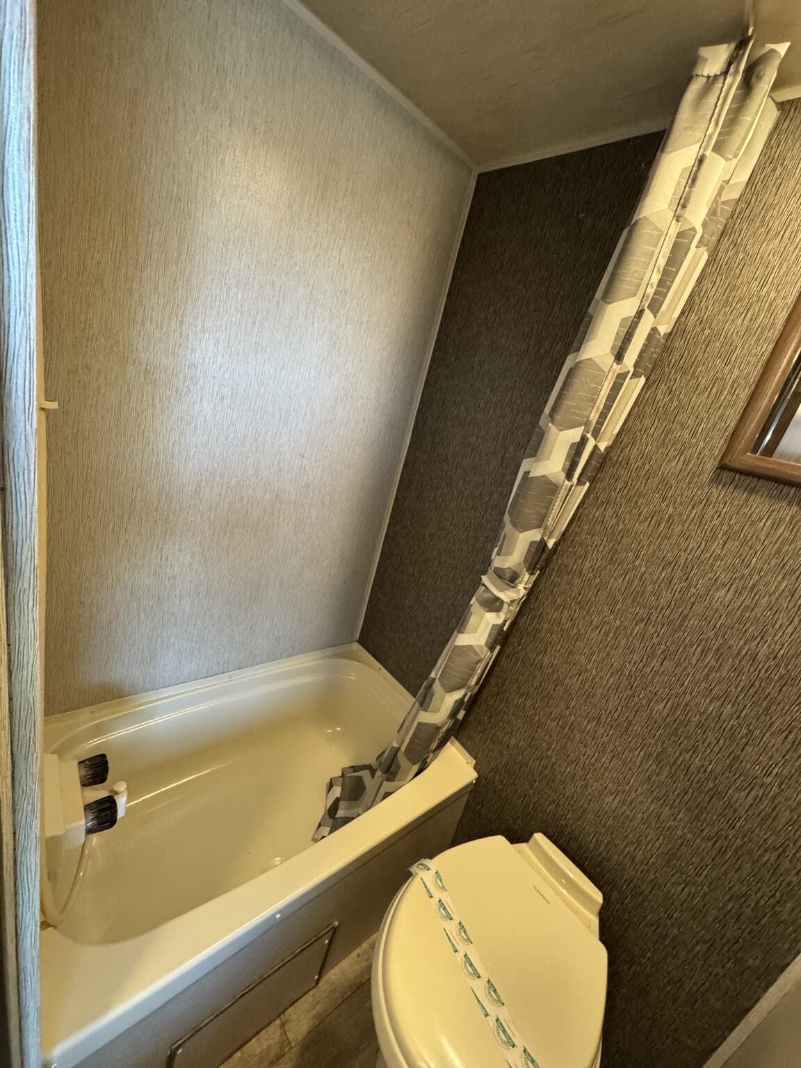 2018 Heartland Pioneer PI BH 175, $ 12,500