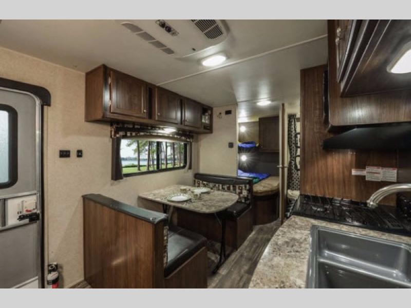 2017 Heartland Pioneer PI BH 250, $ 0