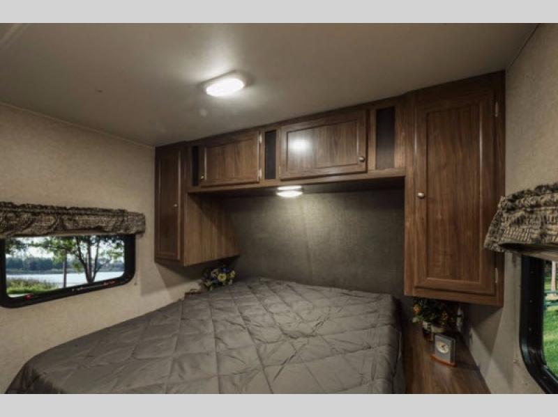 2017 Heartland Pioneer PI BH 250, $ 0