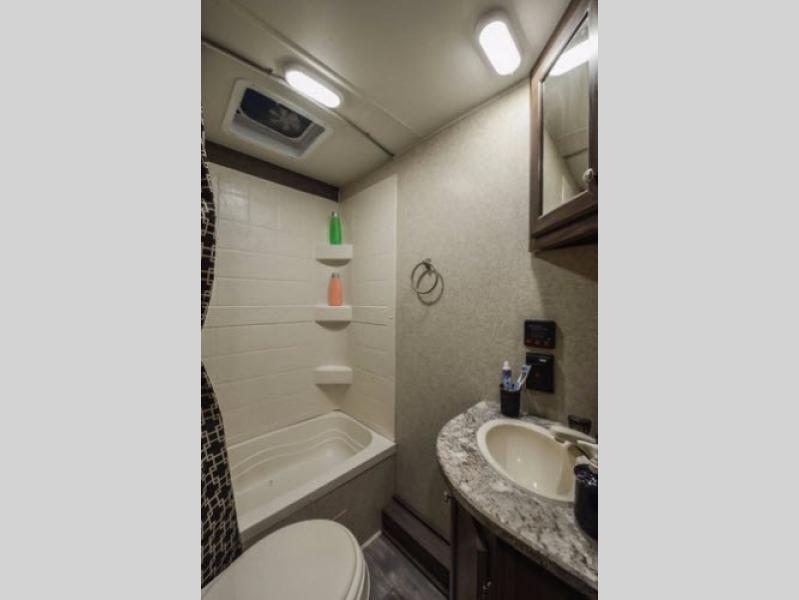 2017 Heartland Pioneer PI BH 250, $ 0