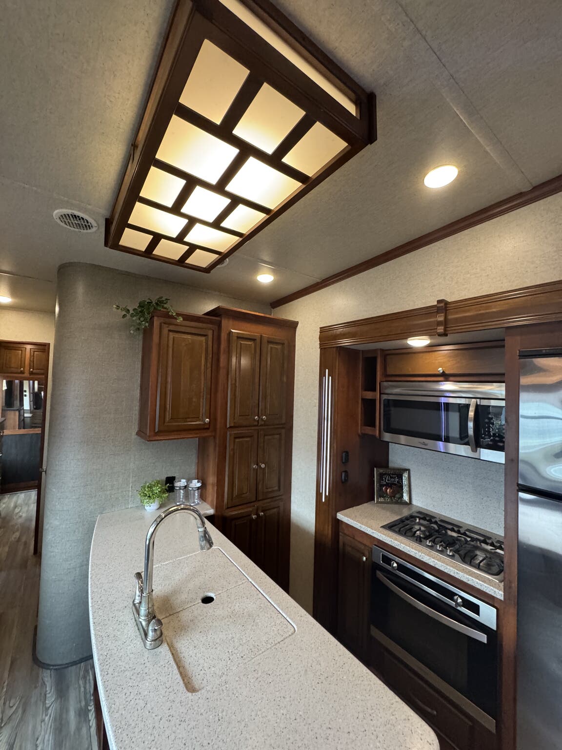 2017 Heartland Bighorn Traveler BHTR 39 FL, $ 31,499