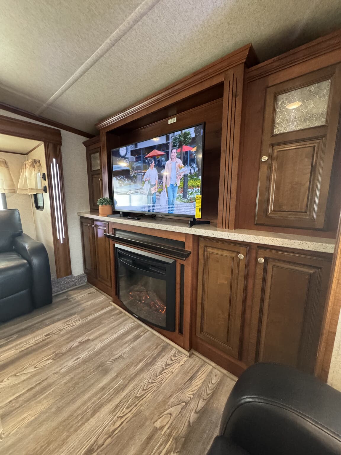2017 Heartland Bighorn Traveler BHTR 39 FL, $ 31,499