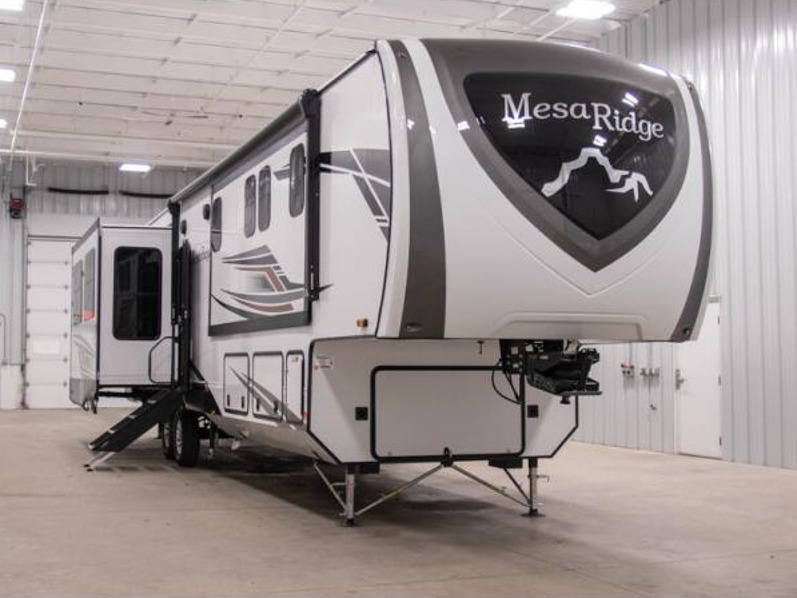 2023 Highland Ridge Mesa Ridge 379FBS, $ 72,990