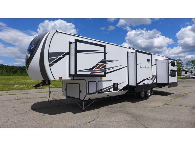 2023 Highland Ridge Mesa Ridge 374BHS, $ 112,233