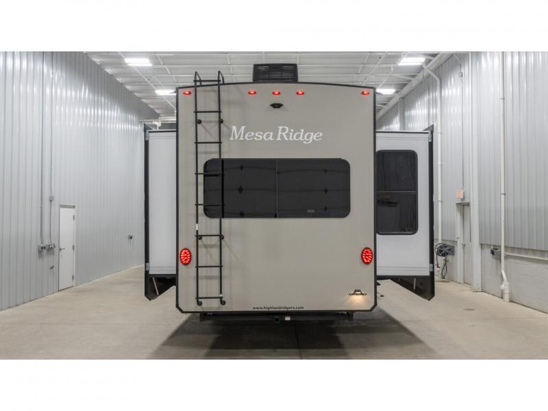 2022 Highland Ridge Mesa Ridge 371MBH, $ 69,990