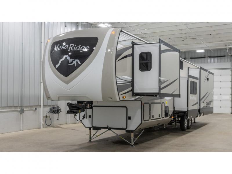 2022 Highland Ridge Mesa Ridge 371MBH, $ 69,990