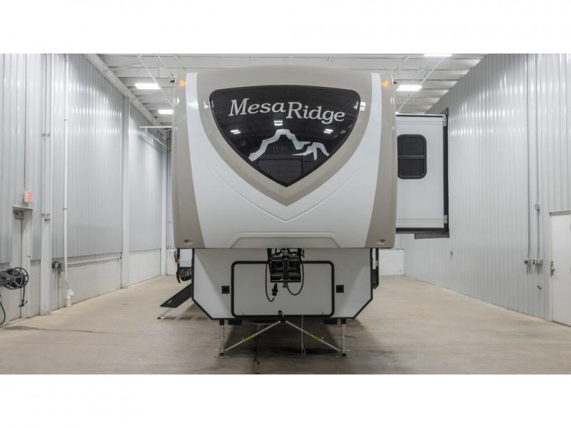 2022 Highland Ridge Mesa Ridge 371MBH, $ 69,990