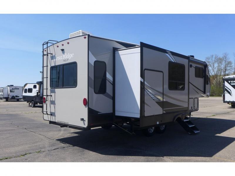 2022 Highland Ridge Mesa Ridge XLT 264RLS, $ 88,427