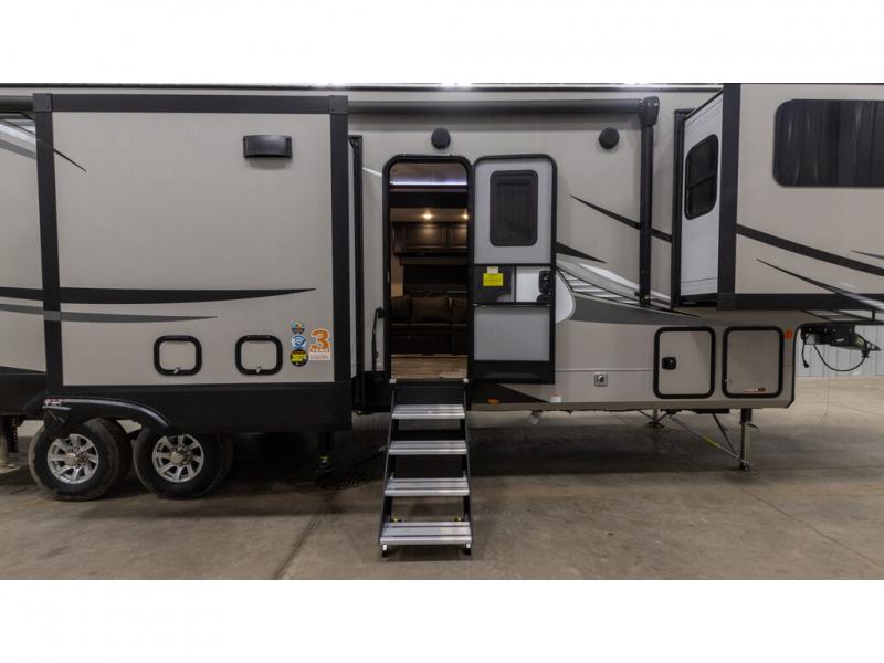 2022 Highland Ridge Mesa Ridge 376FBH, $ 69,990