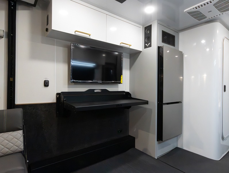 2025 inTech RV Black Wing 830-X, $ 93,473