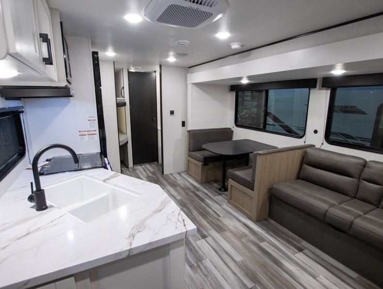 2026 Jayco Jay Flight SLX 261BHS, $ 39,006