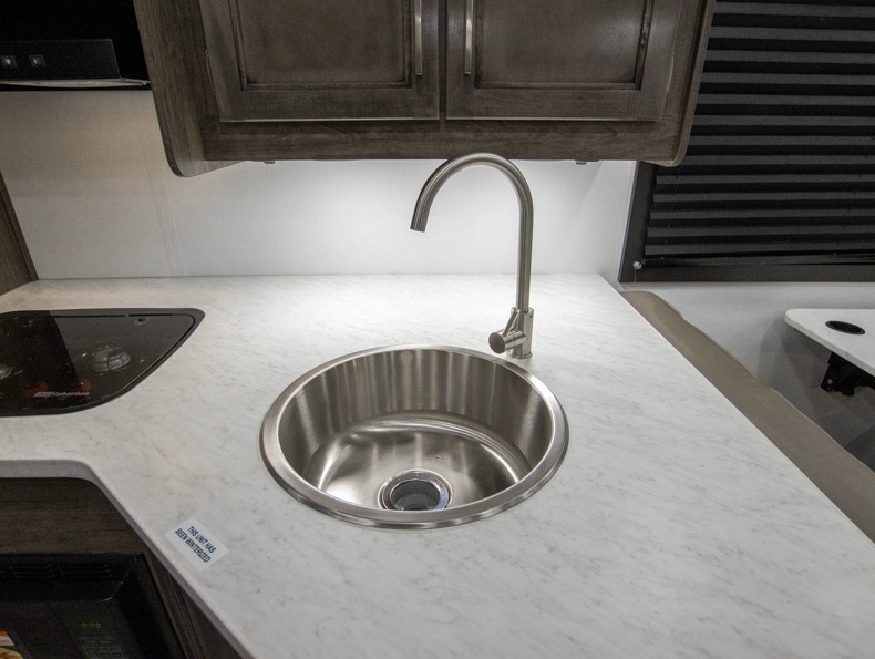 2026 Jayco Redhawk SE 31FF, $ 153,136