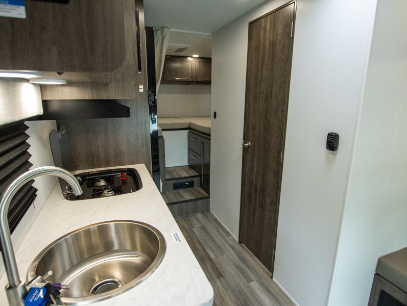 2026 Jayco Redhawk SE 22TF, $ 129,961