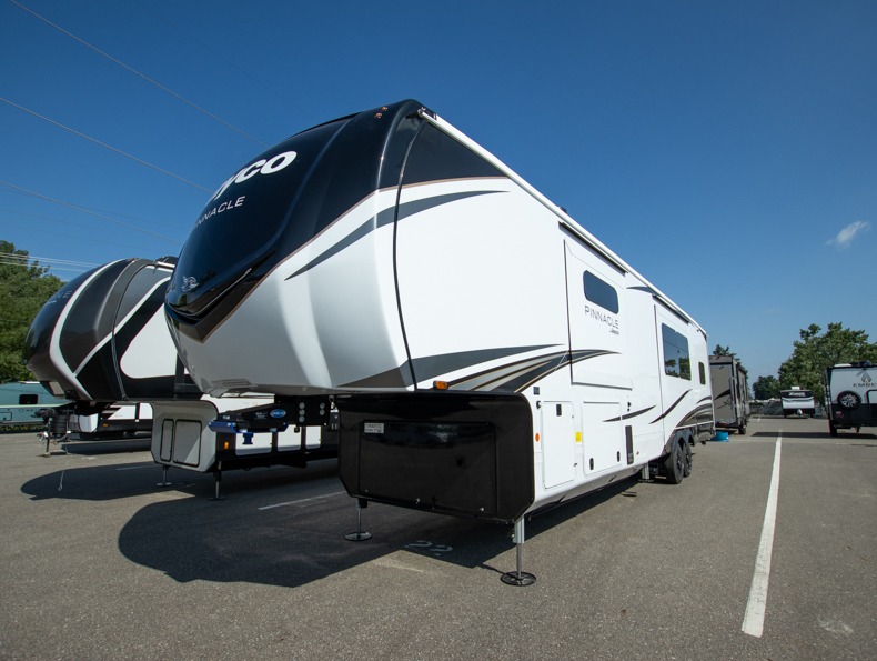2026 Jayco Pinnacle 38FBRK, $ 158,297