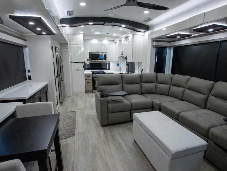 2026 Jayco Pinnacle 38FBRK, $ 158,297